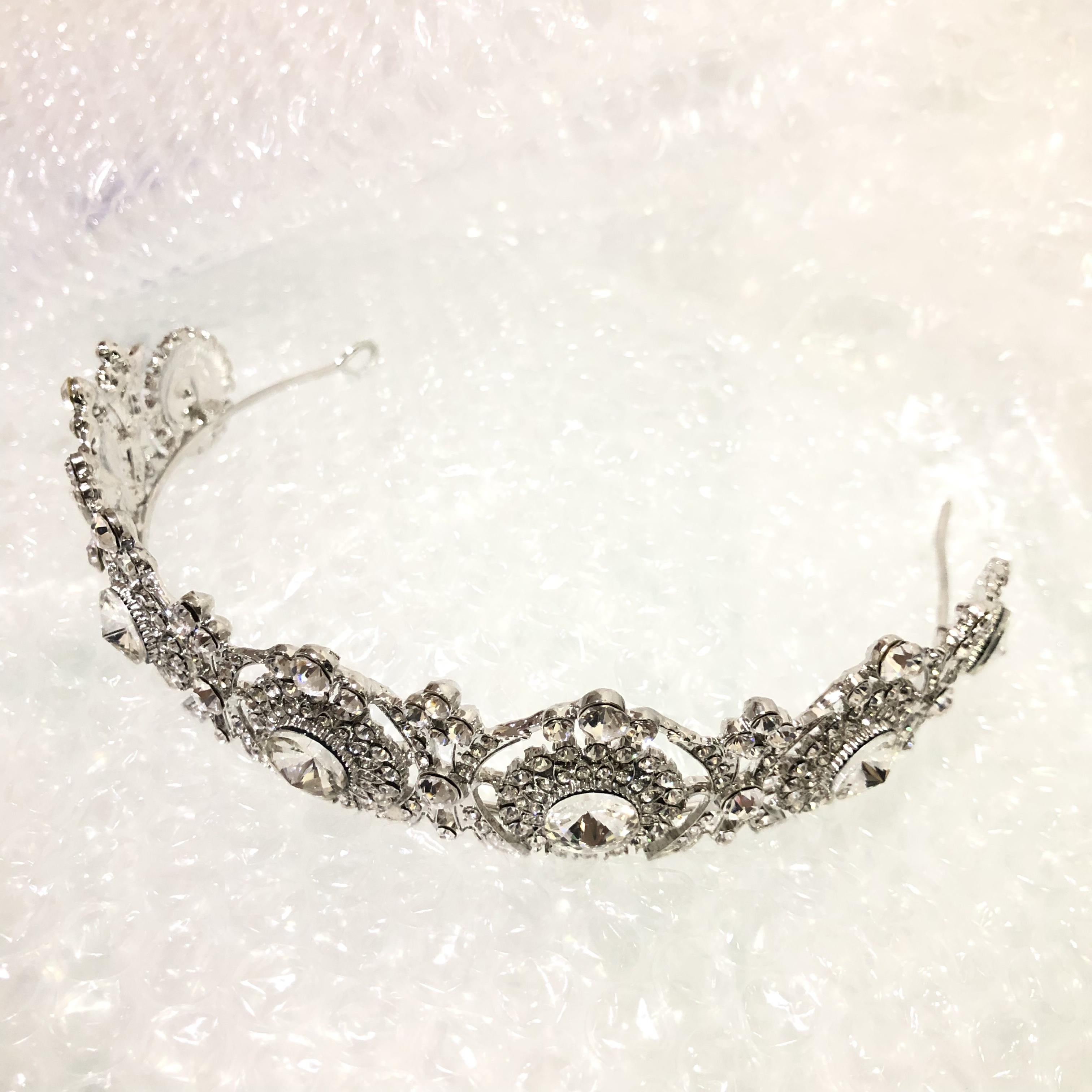 (พร้อมส่ง) เทียร่า 217 สีเงิน มงกุฎนางงาม มงกุฎเจ้าหญิง งานสวย ปราณีต QCเพชรทุกเม็ด สินค้าพร้อมส่งจากไทย