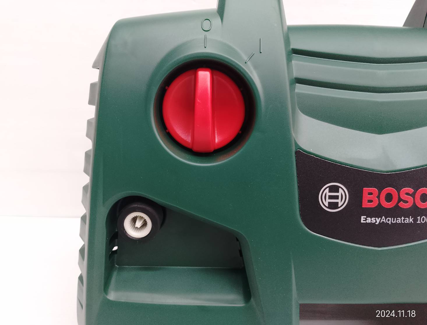 เครื่องฉีดน้ำแรงดันสูง EASYAQUATAK100 BOSCH