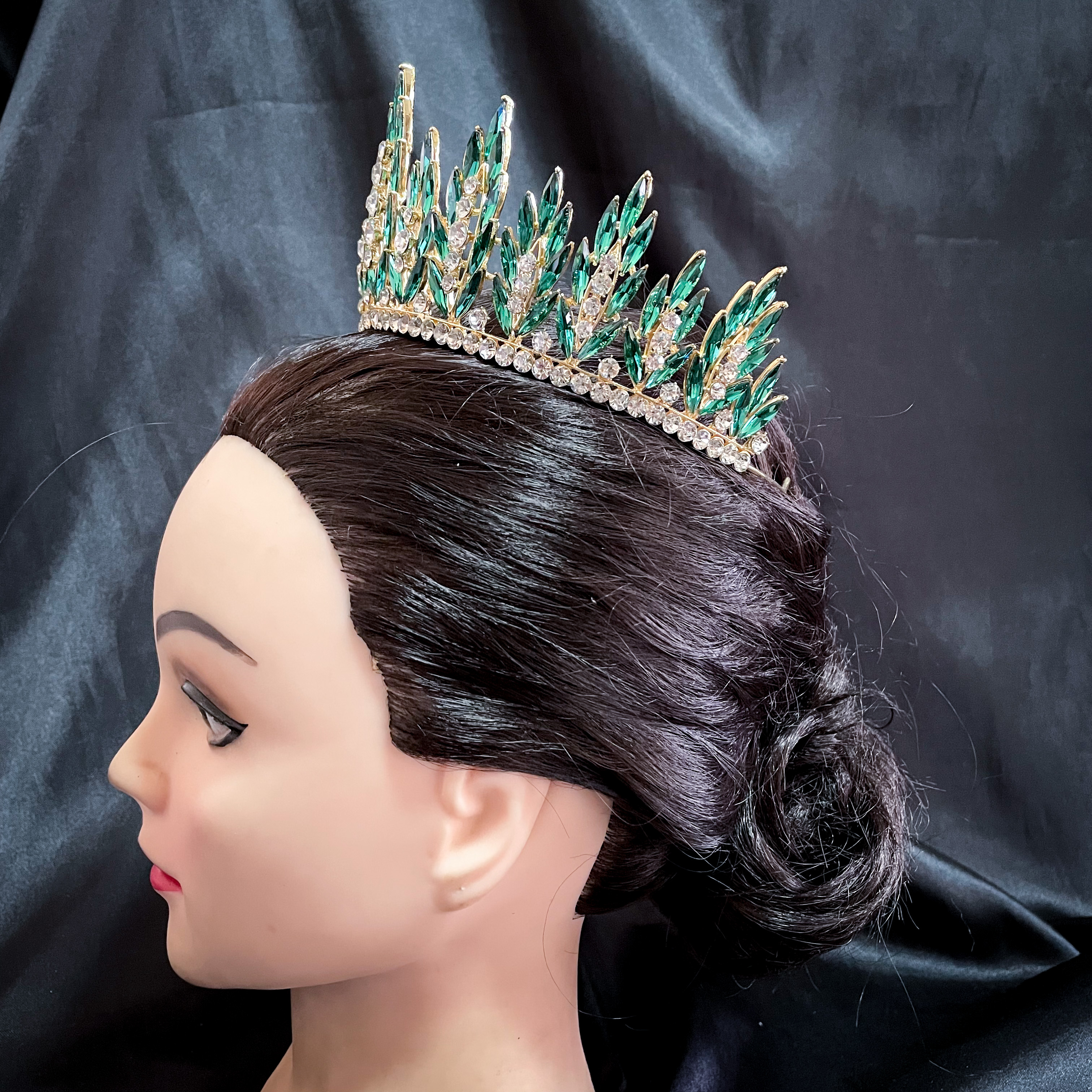 (พร้อมส่ง) เทียร่า 320 สีเขียว มงกุฎนางงาม มงกุฎเจ้าหญิง งานสวย ปราณีต QCเพชรทุกเม็ด สินค้าพร้อมส่งจากไทย