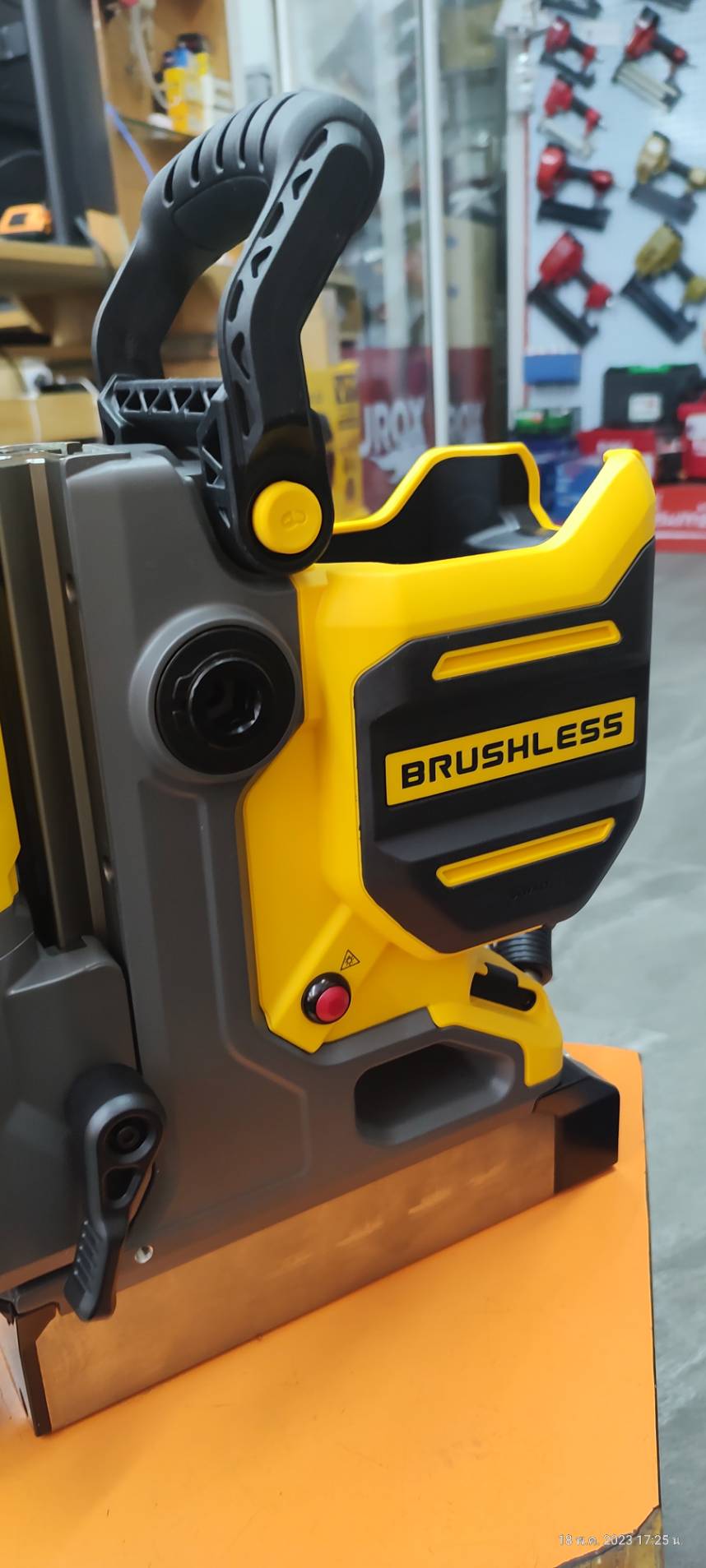 สว่านแม่เหล็ก20V DCD1623N DEWALT (ตัวเปล่า)