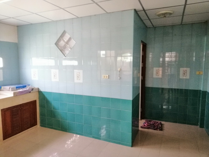 H1105บ้านแฝด 33.3ตร.วา ม.นันทวัน8 ติดถนนเลียบวารีซอย67 เขตหนองจอก ต่อเติมเป็น 2 ชั้น 3นอน 2น้ำ บ้านรีโนเวทแล้ว สภาพใหม่