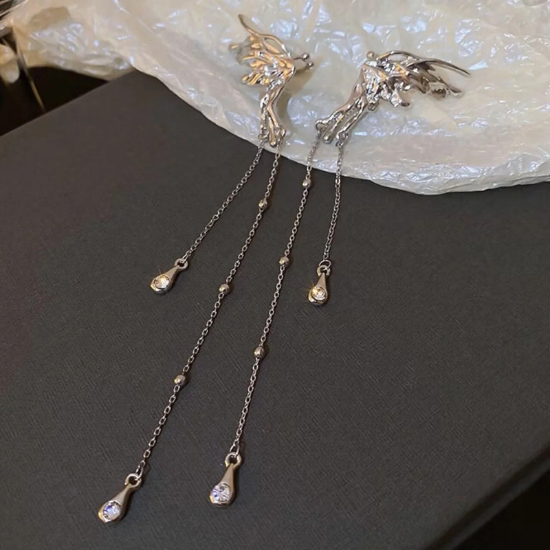 (พร้อมส่ง) EarCuff 007 Angel wings เมทัลลิคพู่ยาว ได้ทั้งคู่ ไม่ต้องเจาะหู ร้านคนไทย คุยง่าย ส่งเร็ว