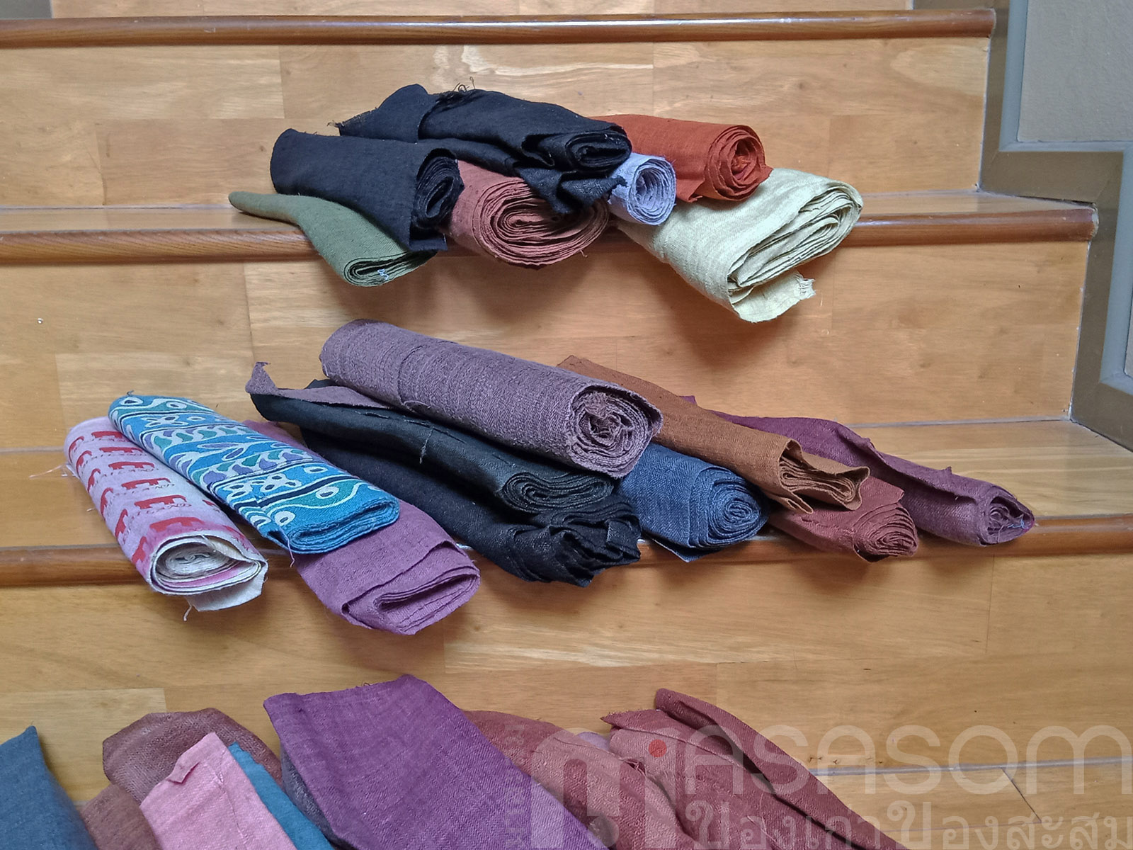 ผ้าใยกัญชงทอมือย้อมสีคละขนาด