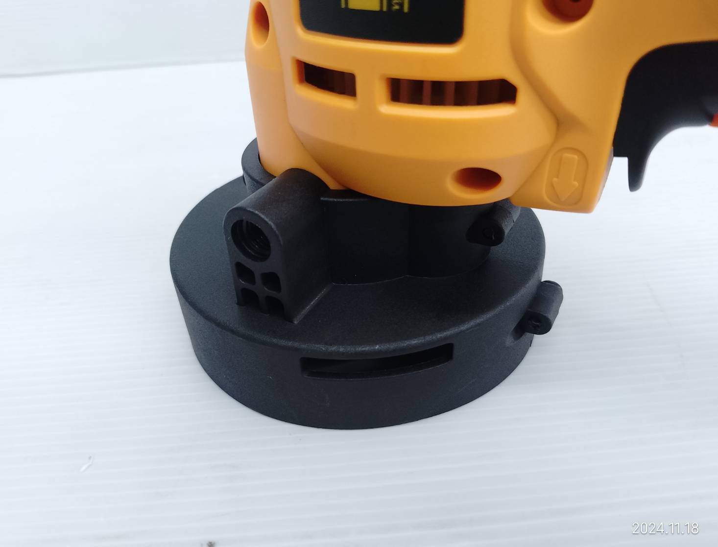 BERALA เครื่องขัดสี ขัดเงา 5 นิ้ว รุ่น DW6600