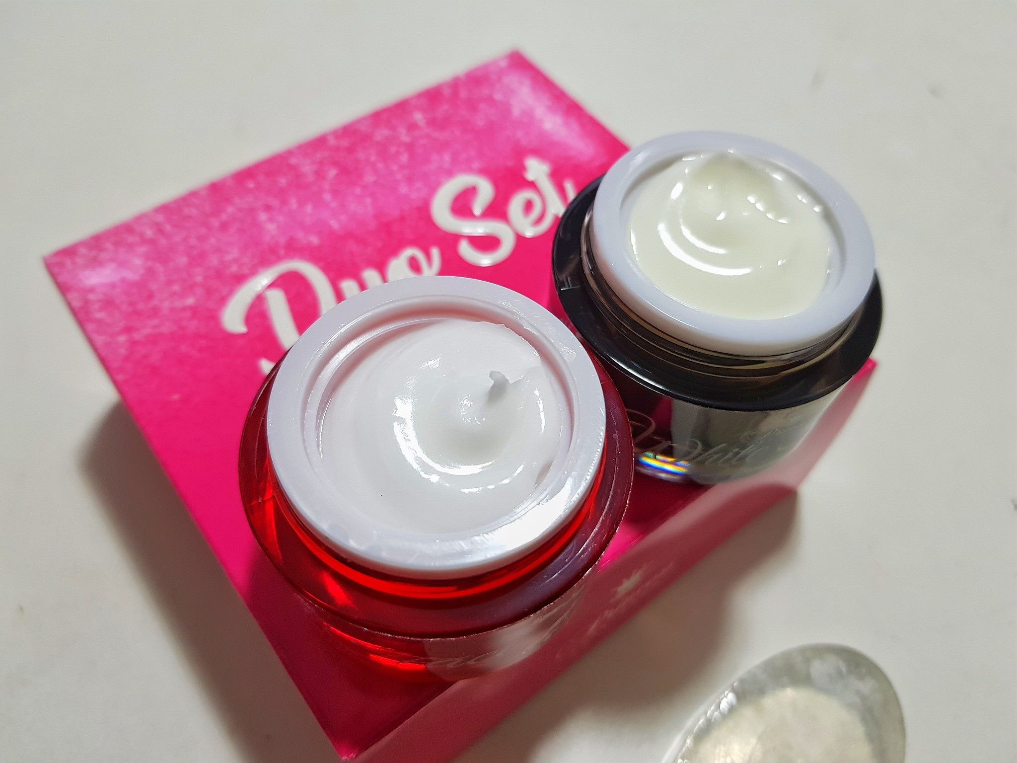 ครีมหน้าขาว หน้าเงา Princess Skin Care PSC สุดยอดครีมหน้าใส เซต 2 กระปุก ขนาด 10 g (2 กระปุก 550 บาท ฟรีส่ง )
