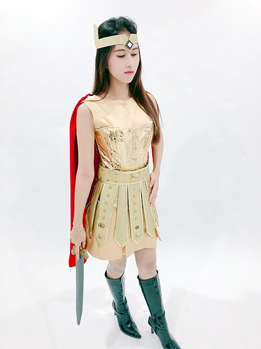 ชุดนักรบโรมันหญิงสีทอง / ชุดเทพเจ้า / ชุดเทพแห่งการต่อสู้