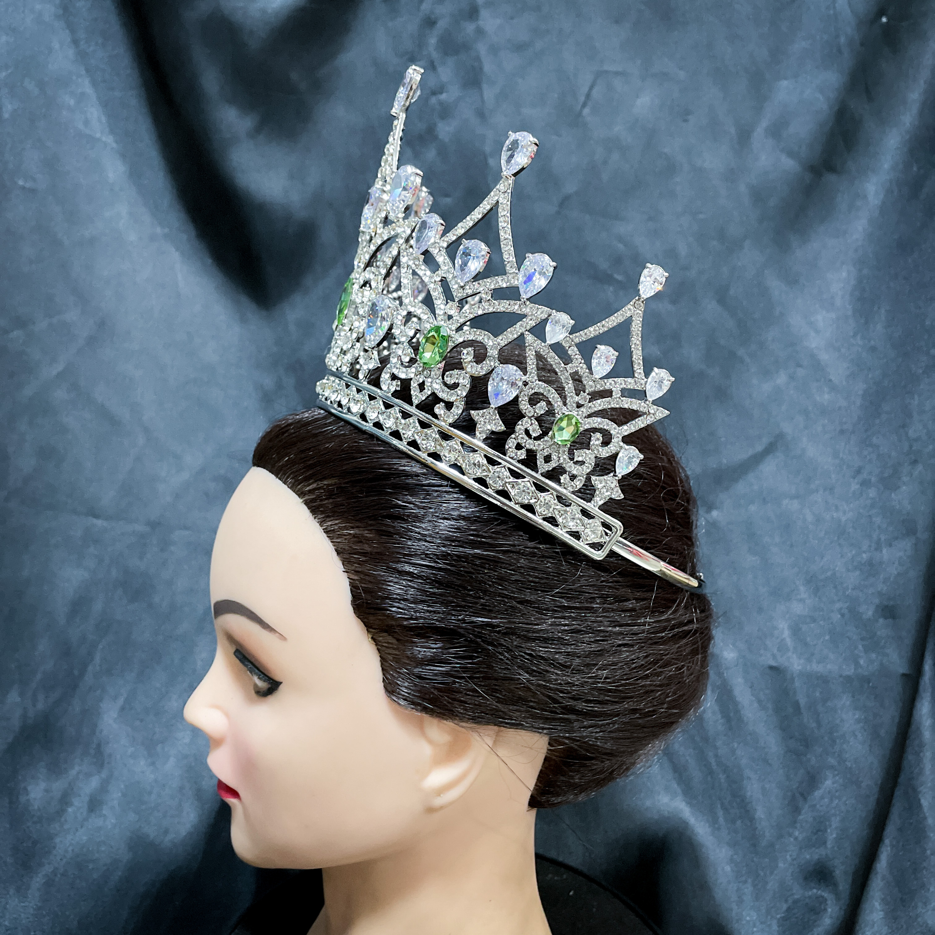 (พร้อมส่ง) มงกุฏ 090 สีเขียว มงกุฎนางงาม มงกุฎเพชร มงกุฎประกวด สินค้าพร้อมส่ง ไม่ต้องรอนาน งานพรีเมี่ยม