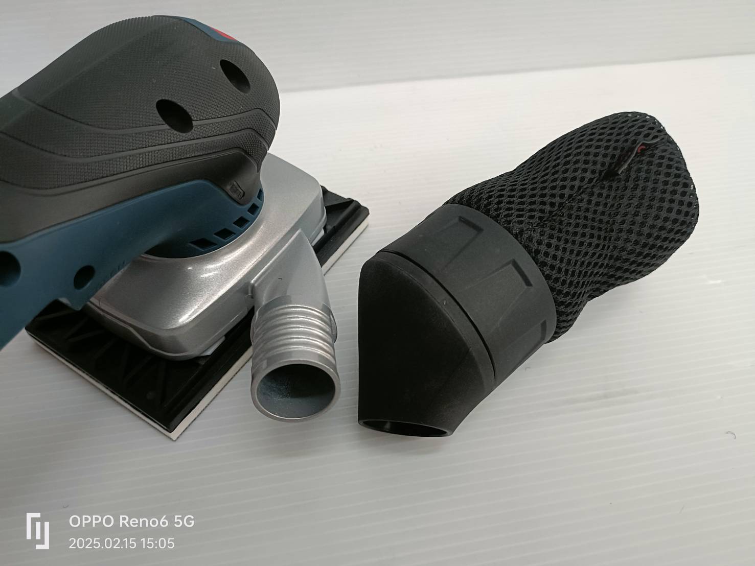 เครื่องขัดกระดาษทราย18V GSS18V-13 BOSCH