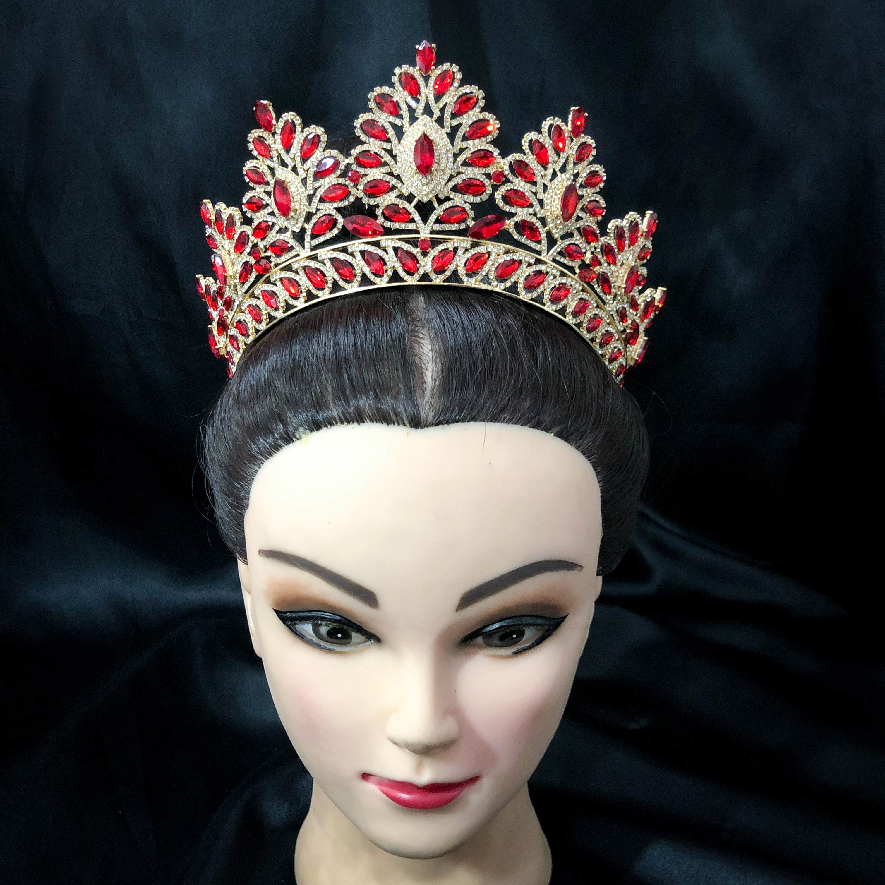 (พร้อมส่ง) เทียร่า 267 สีแดง