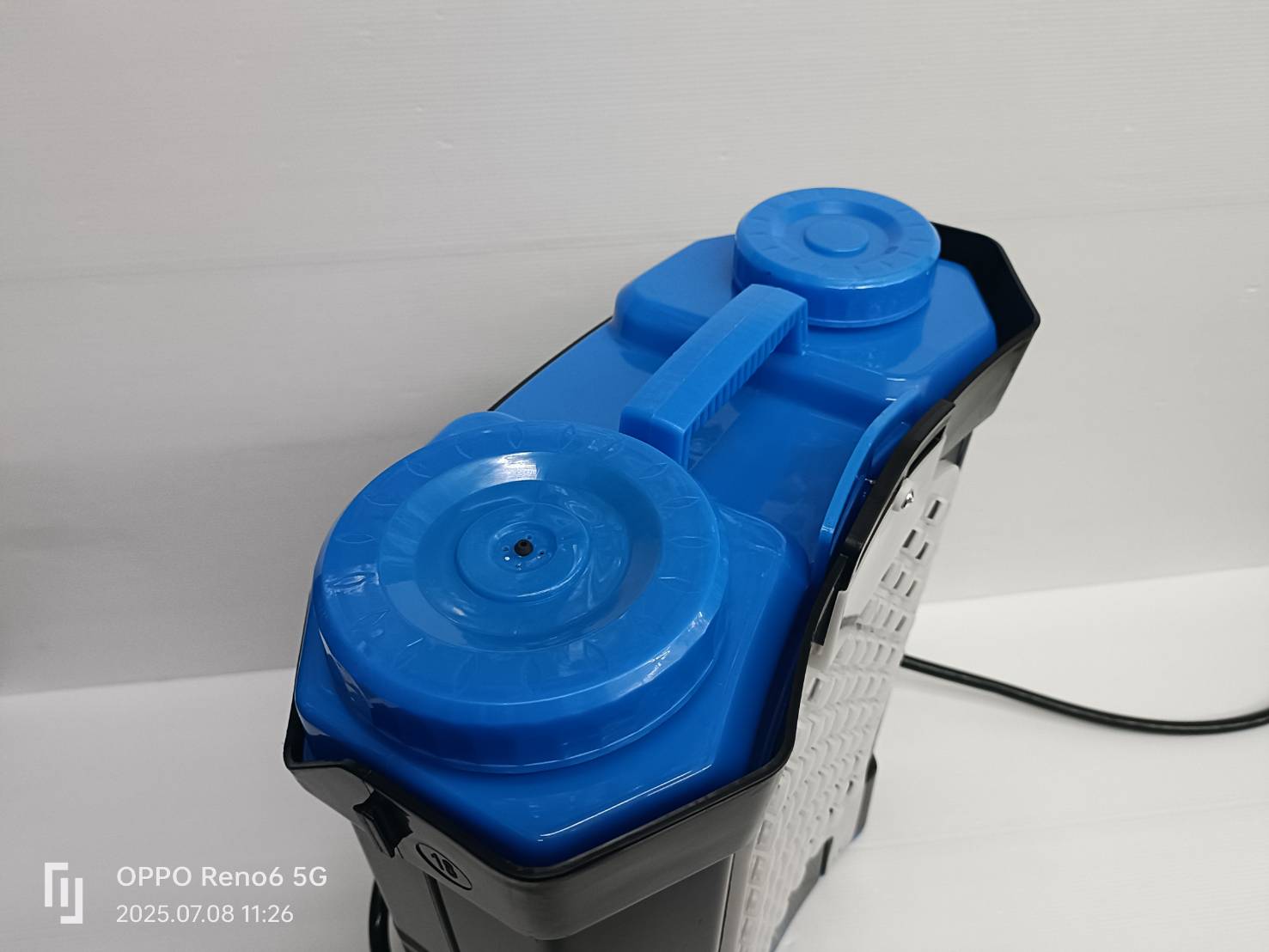 เครื่องพ่นยาแบตเตอรี่ 16ลิตร CPT-16LT CAPITAL