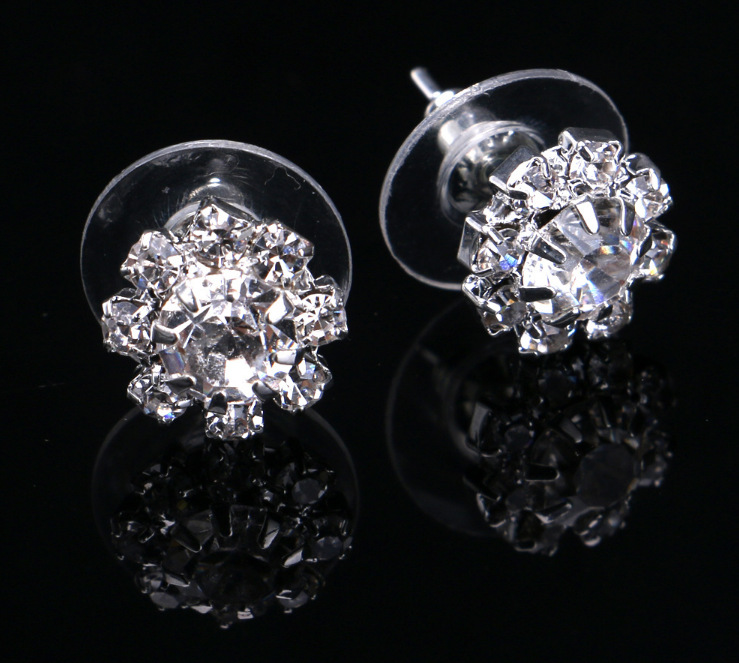 (พร้อมส่ง) สร้อยคอเพชร+ต่างหู 185 (เข็ม)