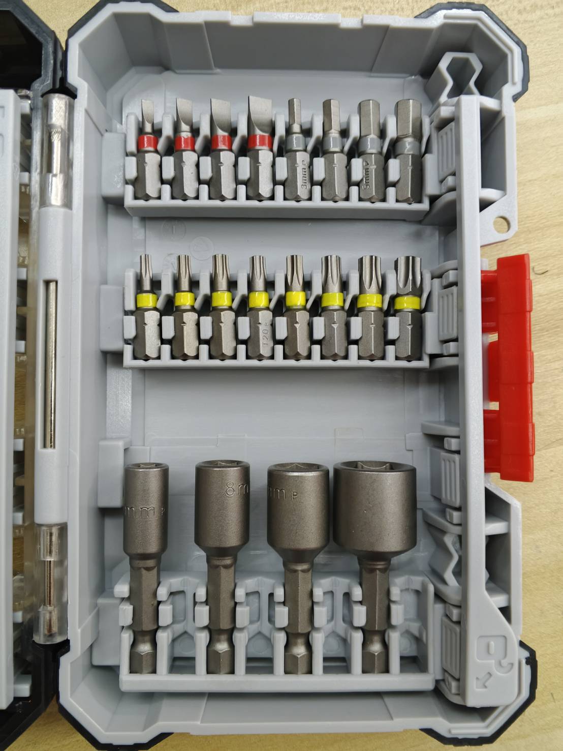 BOSCH รุ่น 2607017729 ชุดเจาะเหล็ก Pick & Click 35 ชิ้น