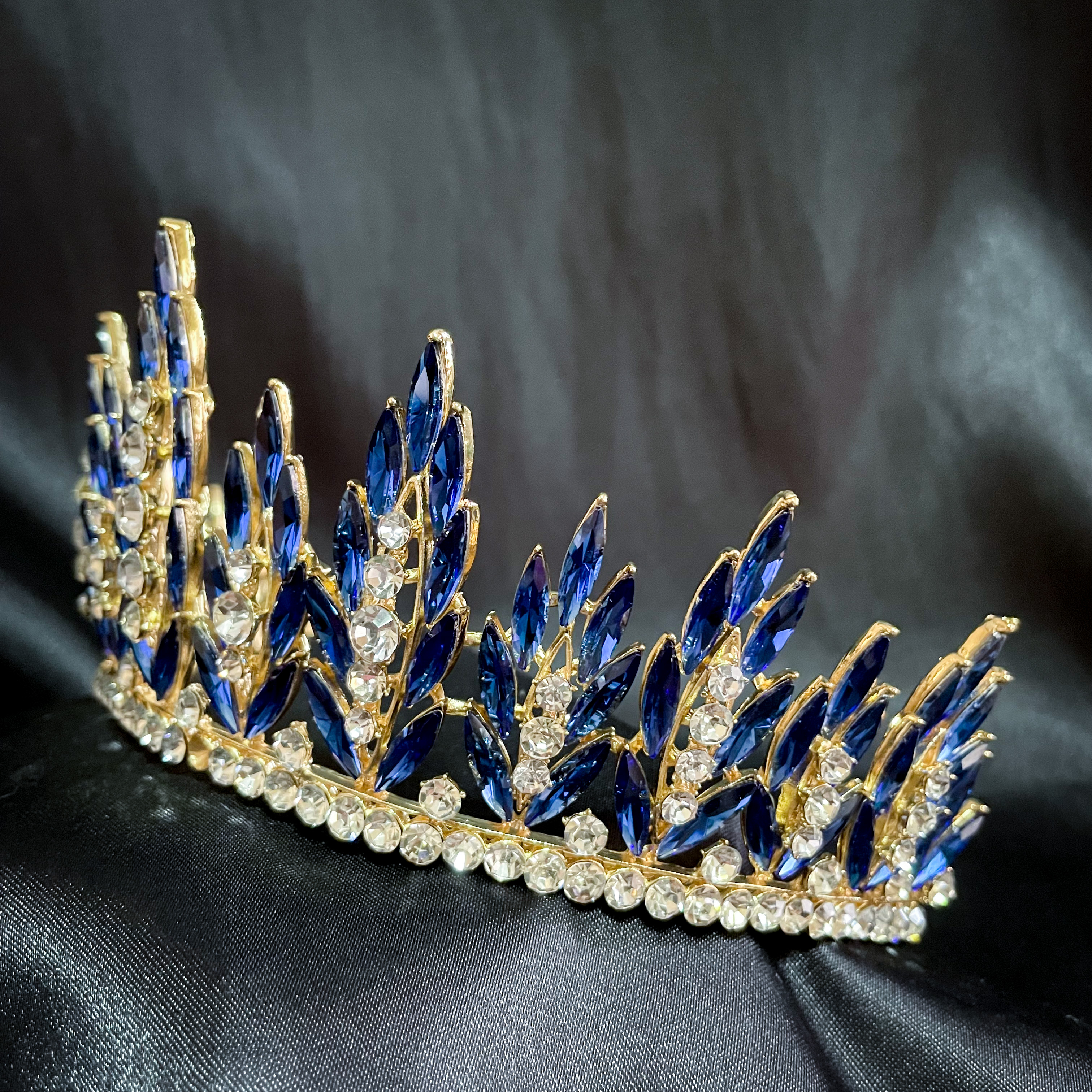 (พร้อมส่ง) เทียร่า 320 สีน้ำเงิน มงกุฎนางงาม มงกุฎเจ้าหญิง งานสวย ปราณีต QCเพชรทุกเม็ด สินค้าพร้อมส่งจากไทย