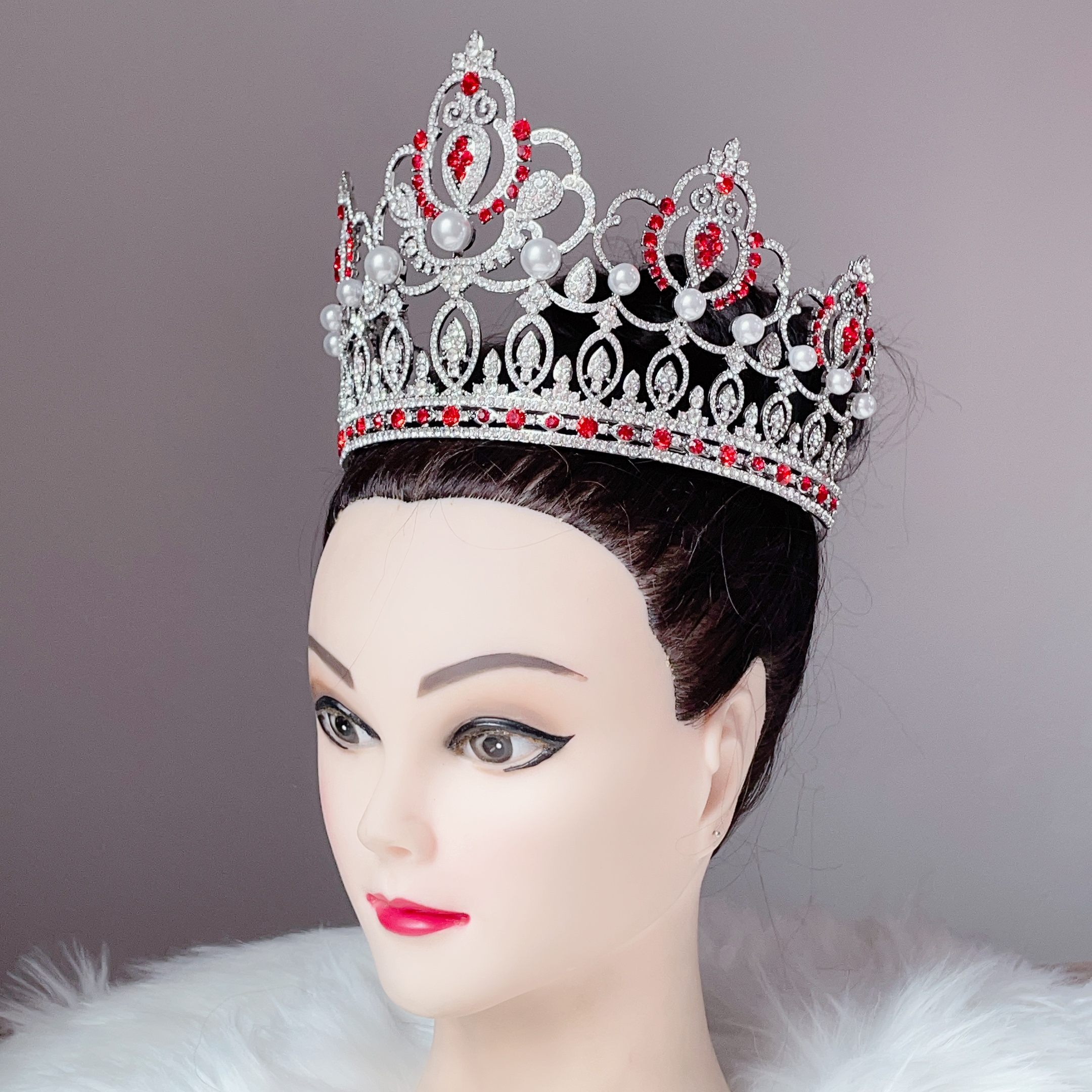 (พร้อมส่ง) มงกุฏ 092 สีแดง มงกุฎนางงาม มงกุฎเพชร มงกุฎประกวด สินค้าพร้อมส่ง ไม่ต้องรอนาน งานพรีเมี่ยม