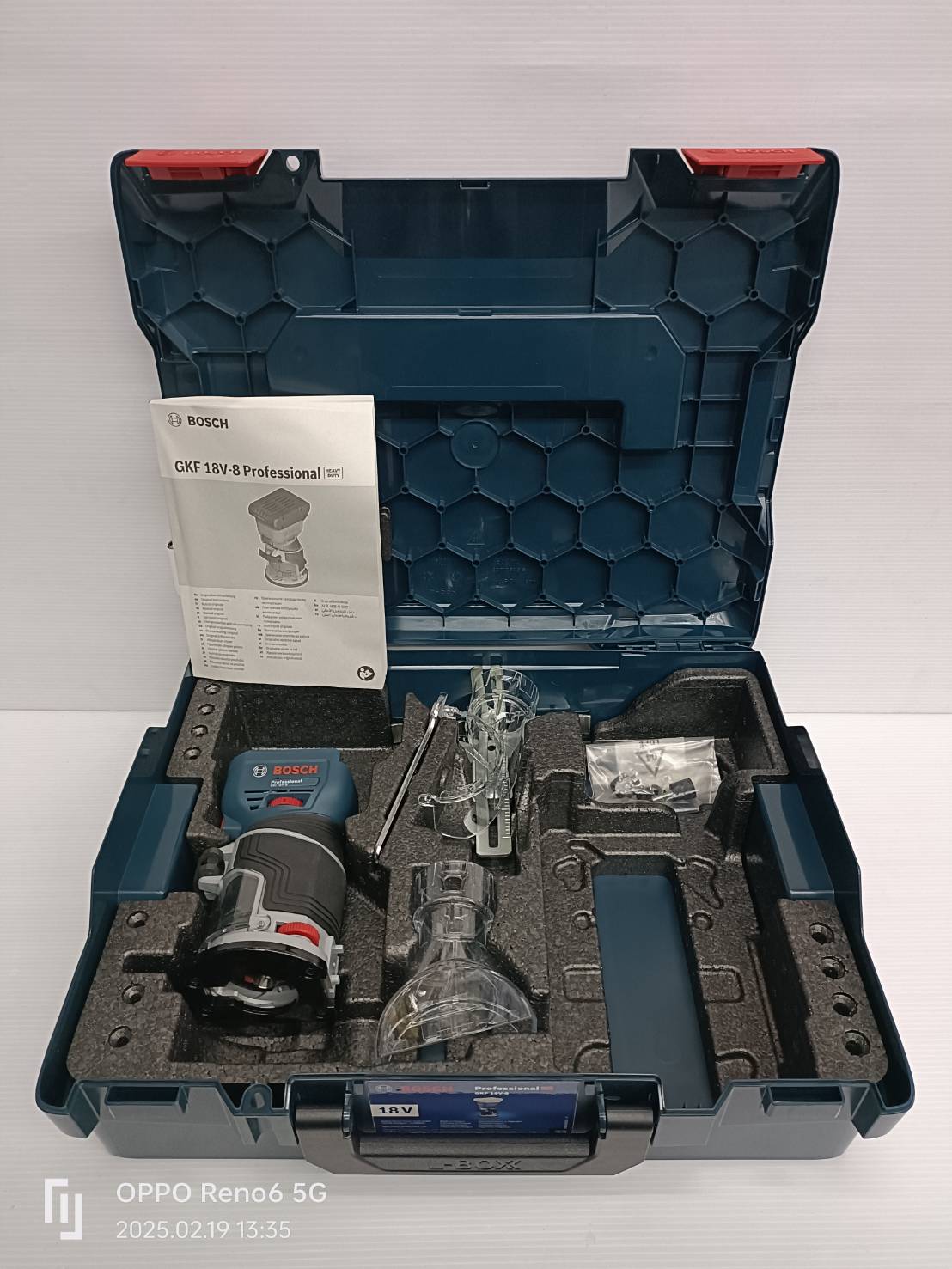 BOSCH GKF18V-8 Professional เครื่องเซาะร่อง18V