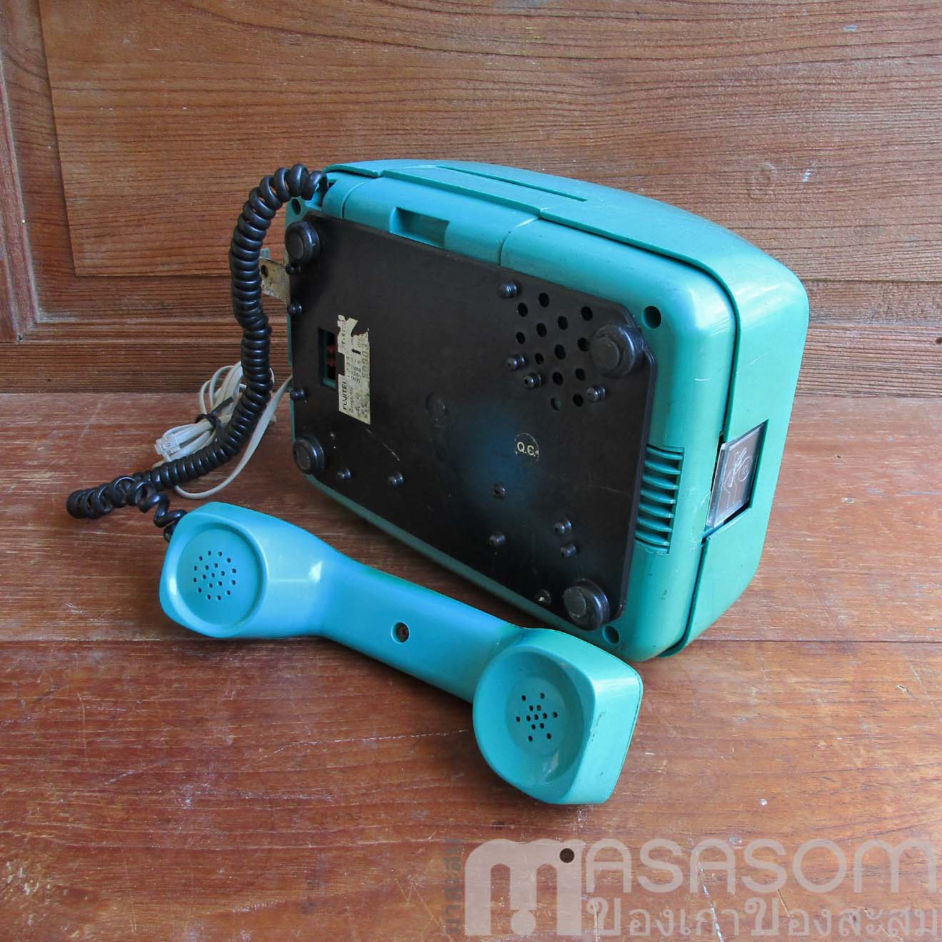 โทรศัพท์หยอดเหรียญสีเขียว