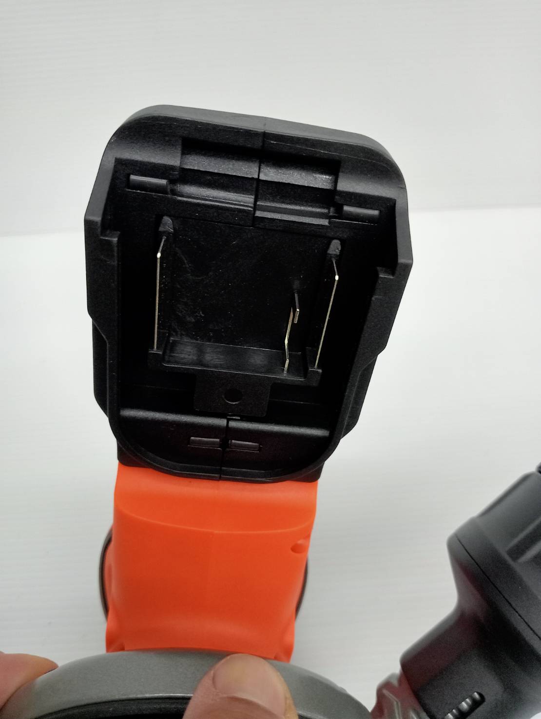 เครื่องขัดกระดาษทราย กลมไร้สาย 5นิ้ว 20V INF-510RSCB PUMPKIN 50439