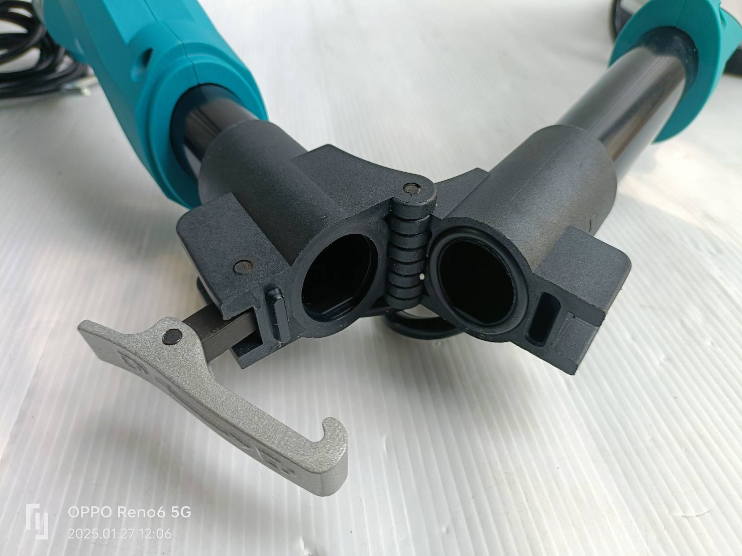 Total เครื่องขัดผนังปูนและฝ้า กำลัง 1050W รุ่น TWS10501