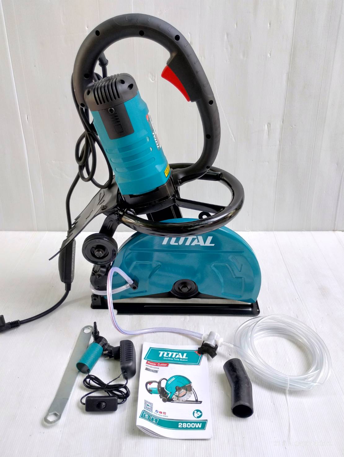 TOTAL เครื่องตัดคอนกรีต14" 2800w รุ่น TPC9203556