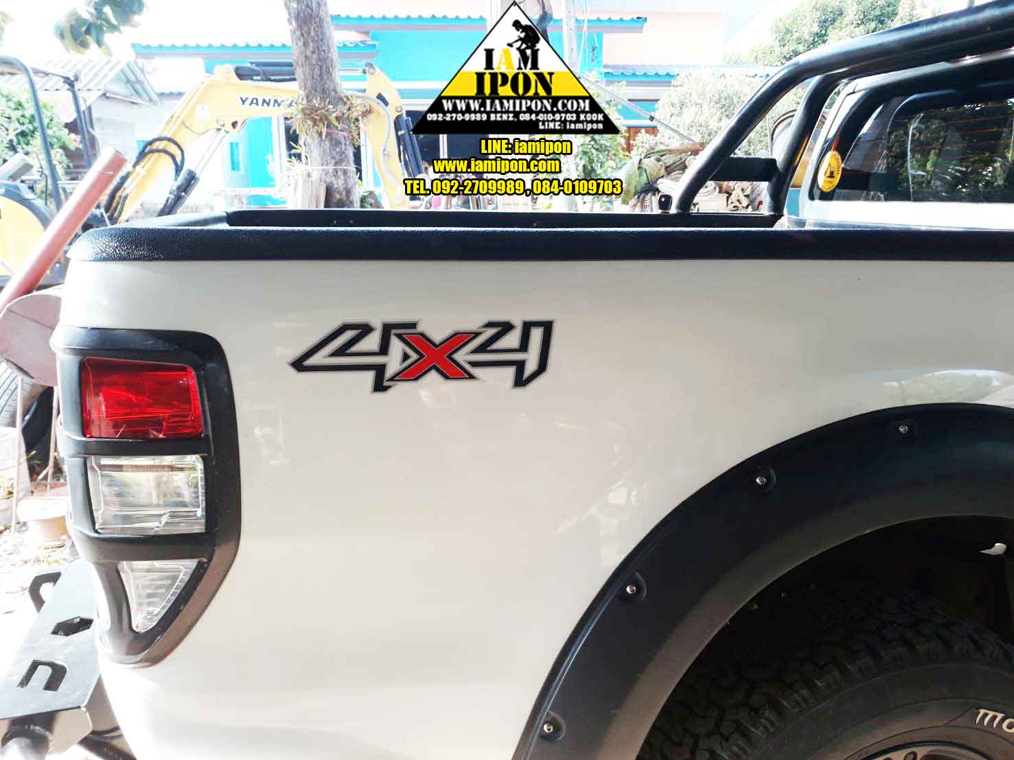 REFECT STICKER 4x4 WITH 3M สติ๊กเกอร์ 4x4 สะท้อนเเสง 3M