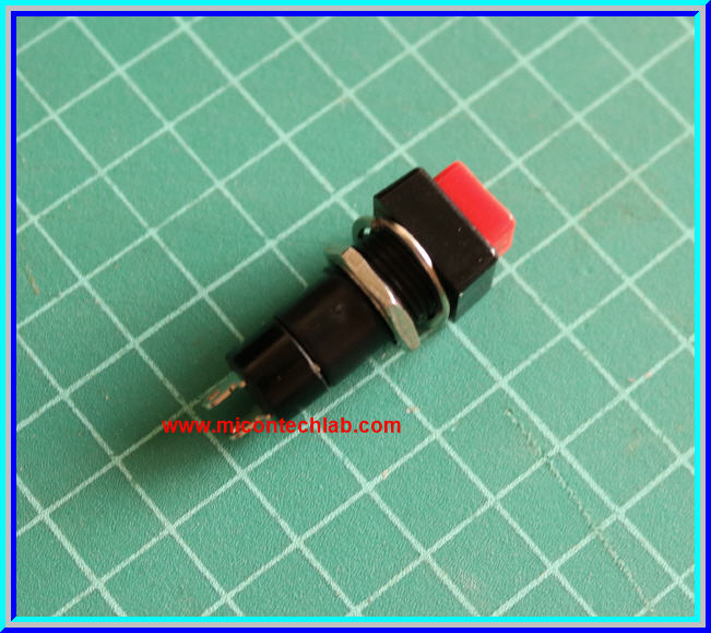 1x สวิตซ์รีเซต กดติดปล่อยดับ (Reset Switch)