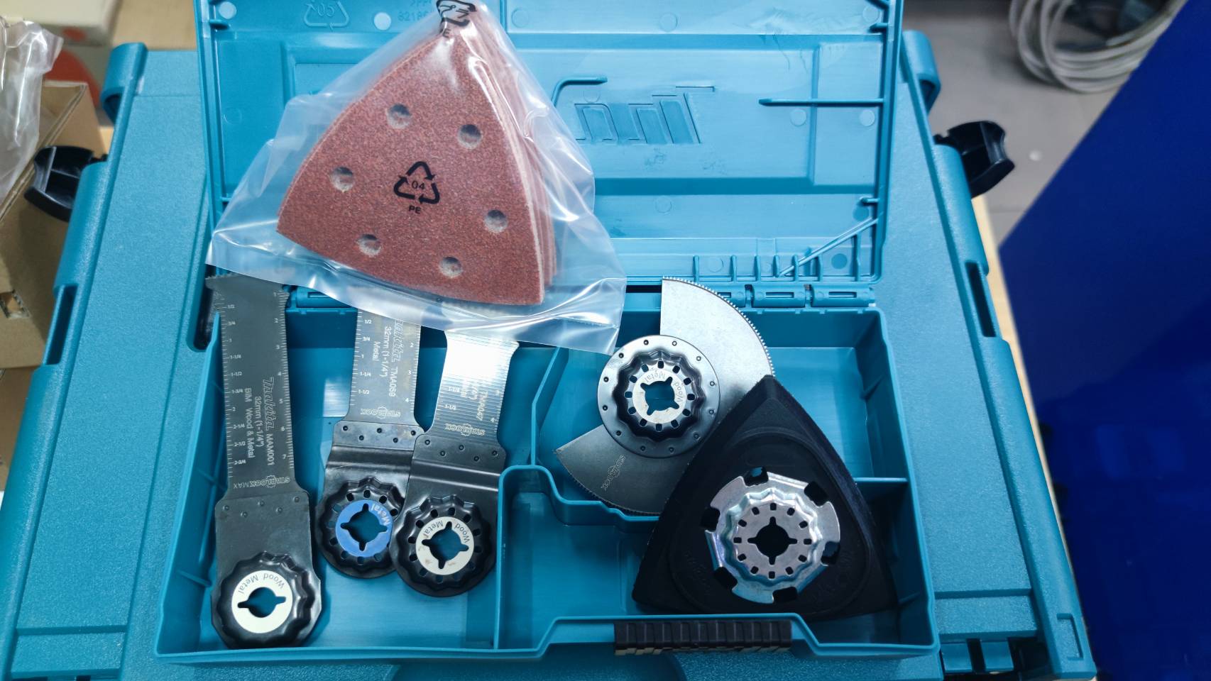 มัลติทูลไร้สาย DTM52RTJX1 MAKITA