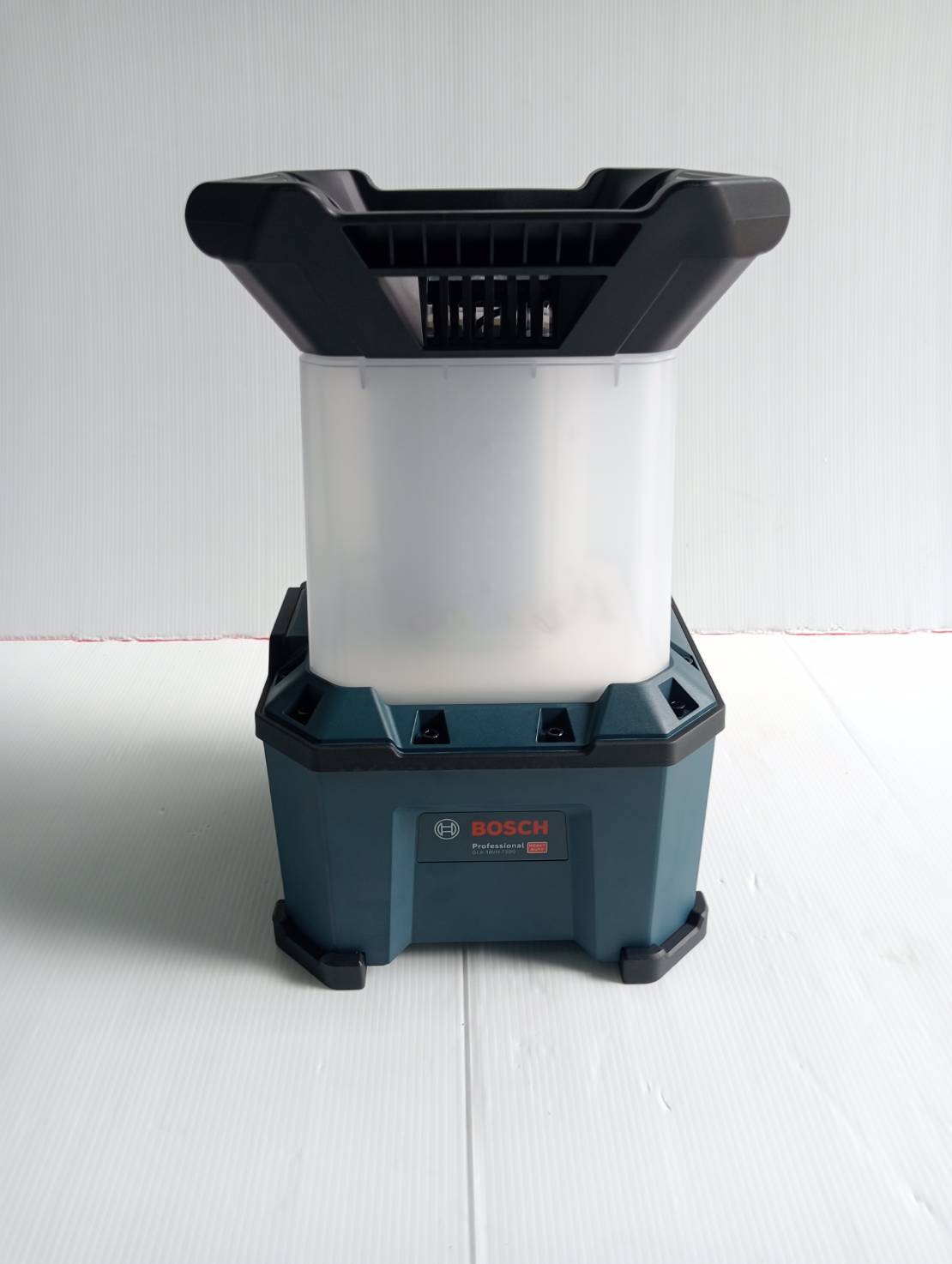 ไฟฉาย18V GLA18VH-7500 BOSCH SOLO