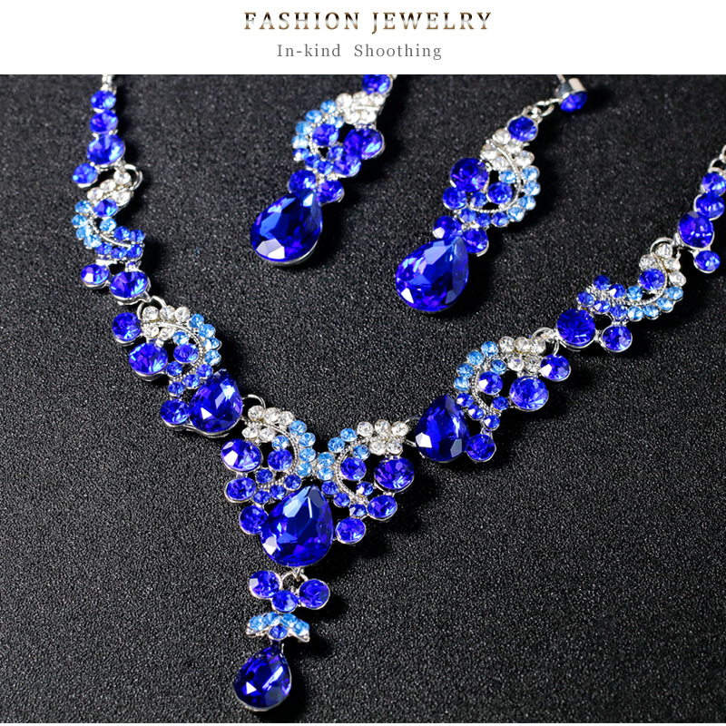 (พร้อมส่ง) สร้อยคอเพชร+ต่างหู 181 (เข็ม)