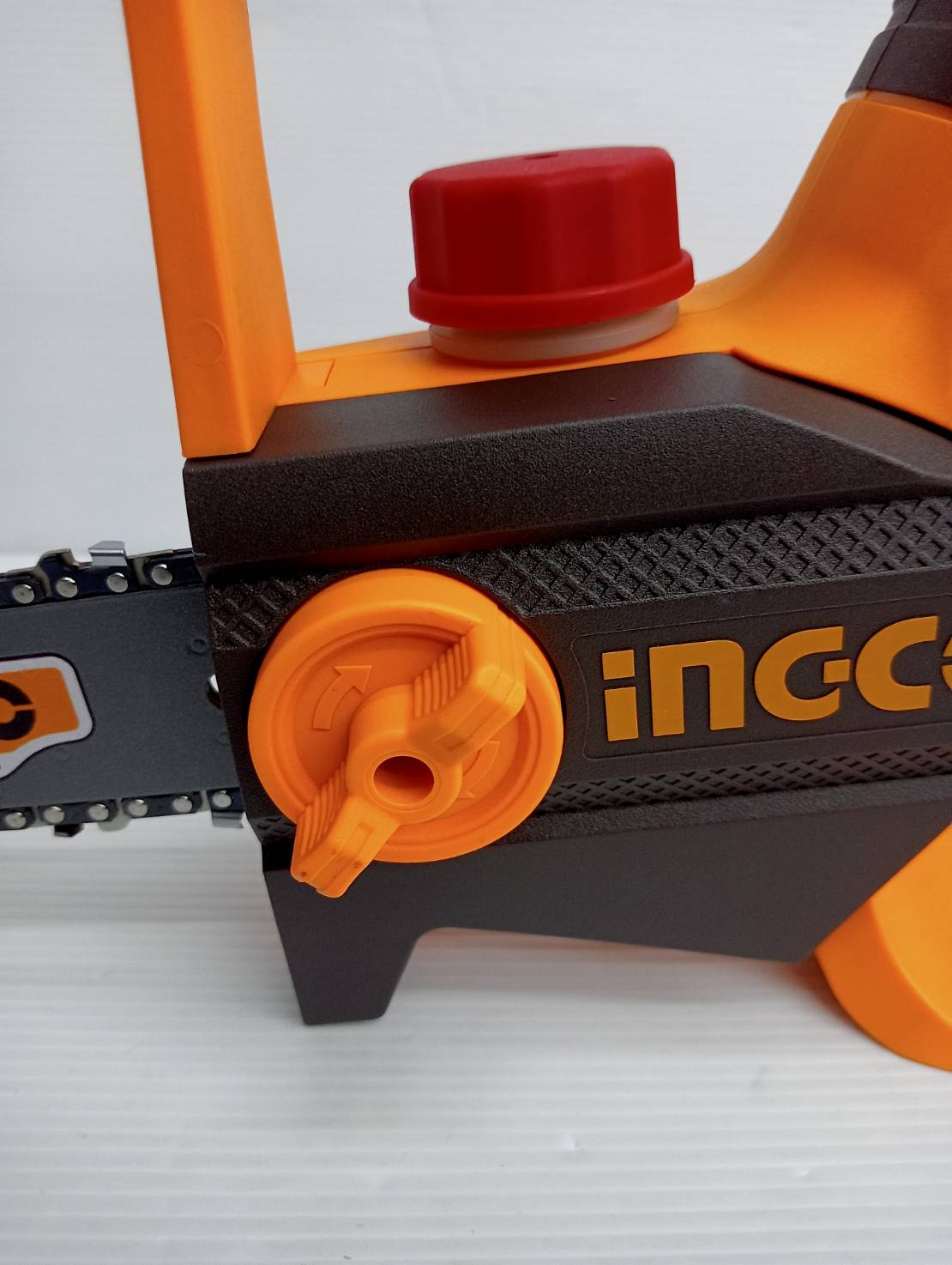 INGCO เลื่อยโซ่ไร้สาย 8" 20V CGSLI2088 (เครื่องเปล่า)