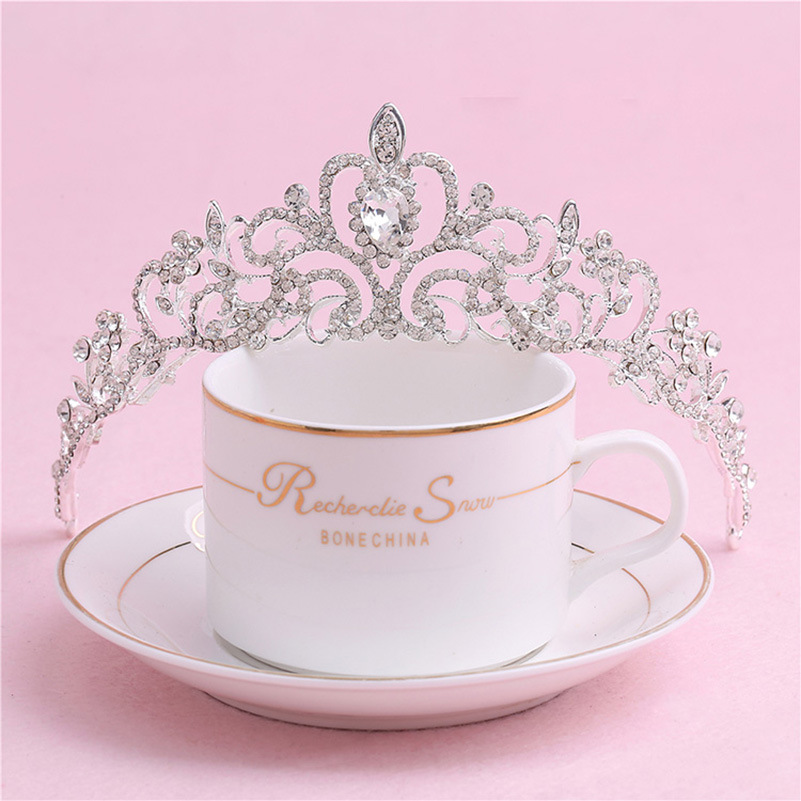 SET009 เครื่องประดับ 3 ชิ้น มงกุฎ สร้อยคอ ต่างหู จัดเซทสวยงาม สินค้าพร้อมส่งจากไทย