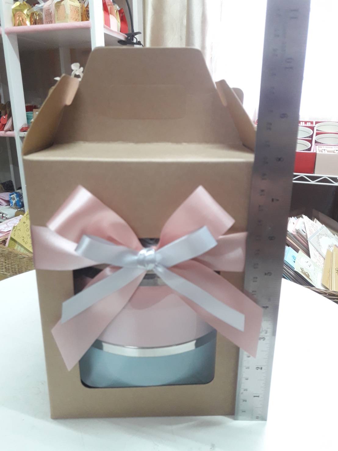 ปิ่นโตรับไหว้ แบบ 3 ชั้น แพคเกจกล่องคราฟท์