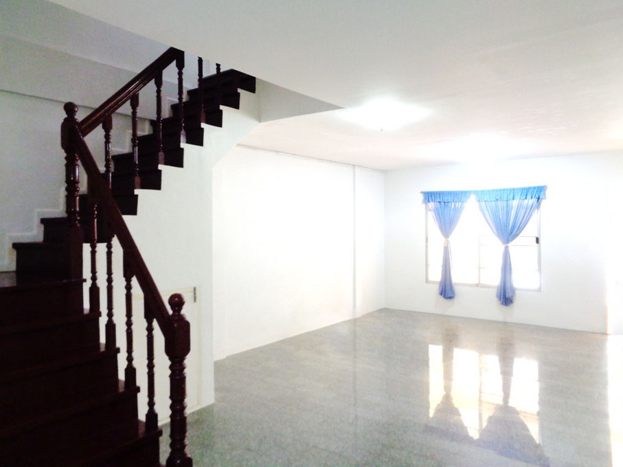 🚩 H1288 ขายทาวน์เฮ้าส์ รีโนเวท พร้อมอยู่ หมู่บ้านเคซี รามอินทรา8 ถนนไทยรามัญ คลองสามวา ใกล้ตลาดมารวย