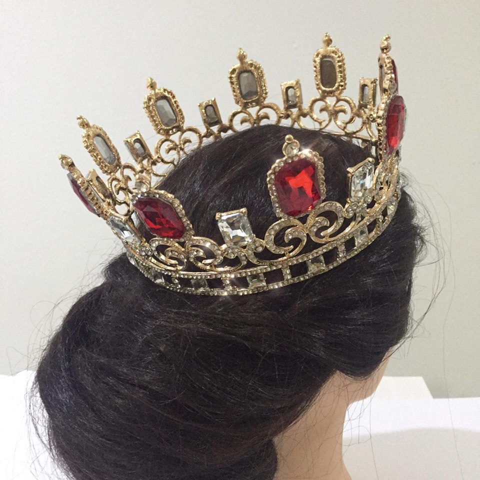 (พร้อมส่ง) มงกุฏผู้ชาย 040 สีแดง มงกุฎผู้ชาย มงกุฎเจ้าชาย งานสวย ปราณีต QCเพชรทุกเม็ด