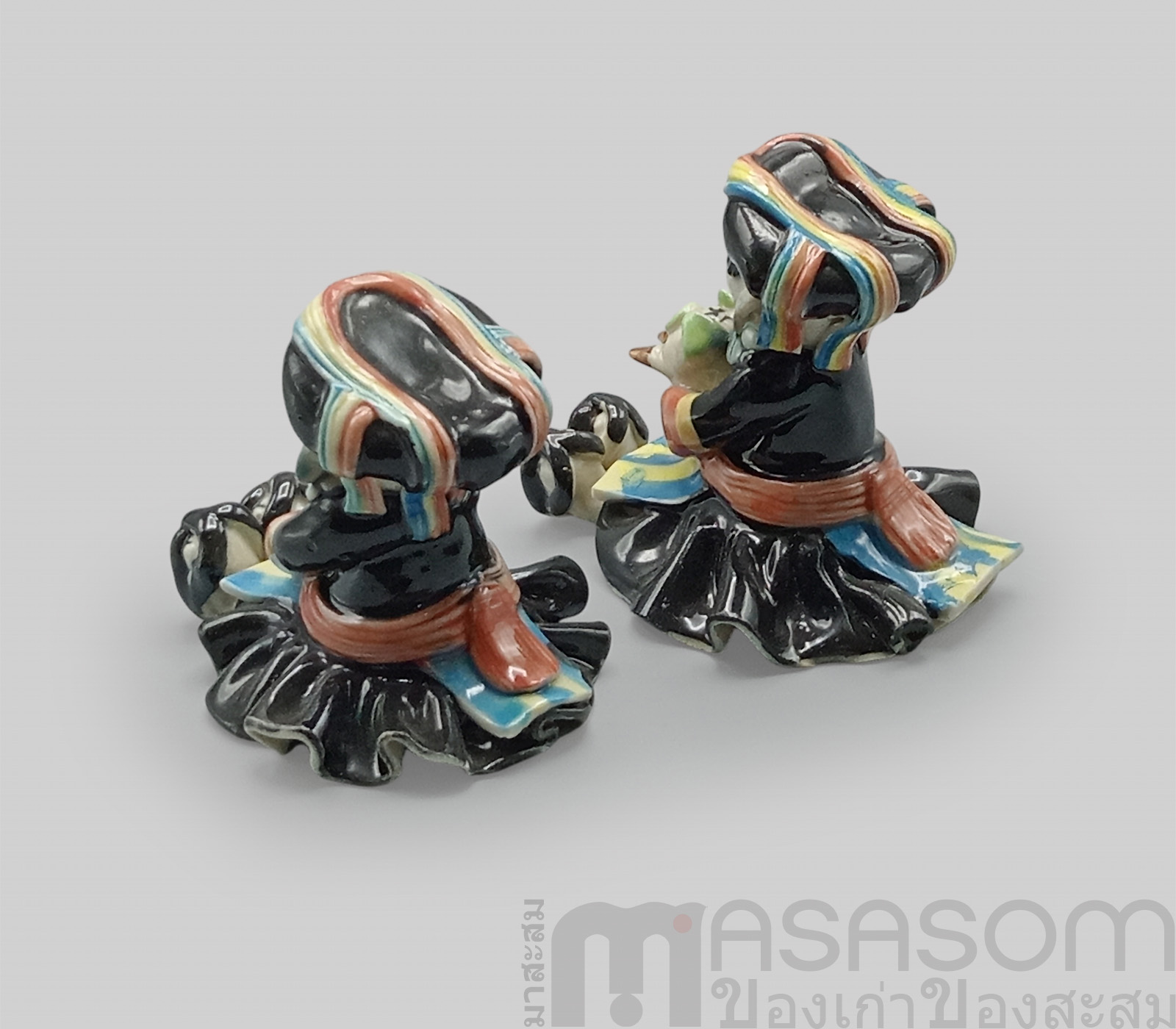 ตุ๊กตาเซรามิคชาวเขา เผ่า"ลีซู"