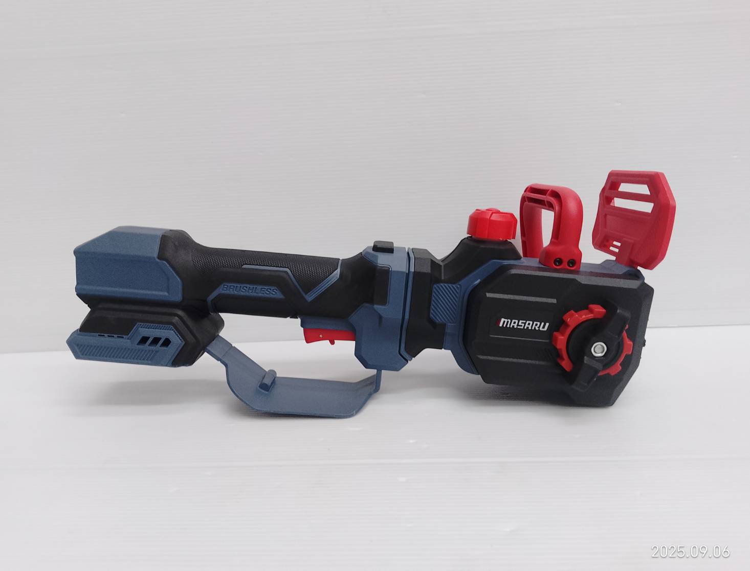 MASARU เลื่อยโซ่แบตเตอรี่20V 11.5" SCS-435 ด้ามยืดยาวได้ 1 เมตร