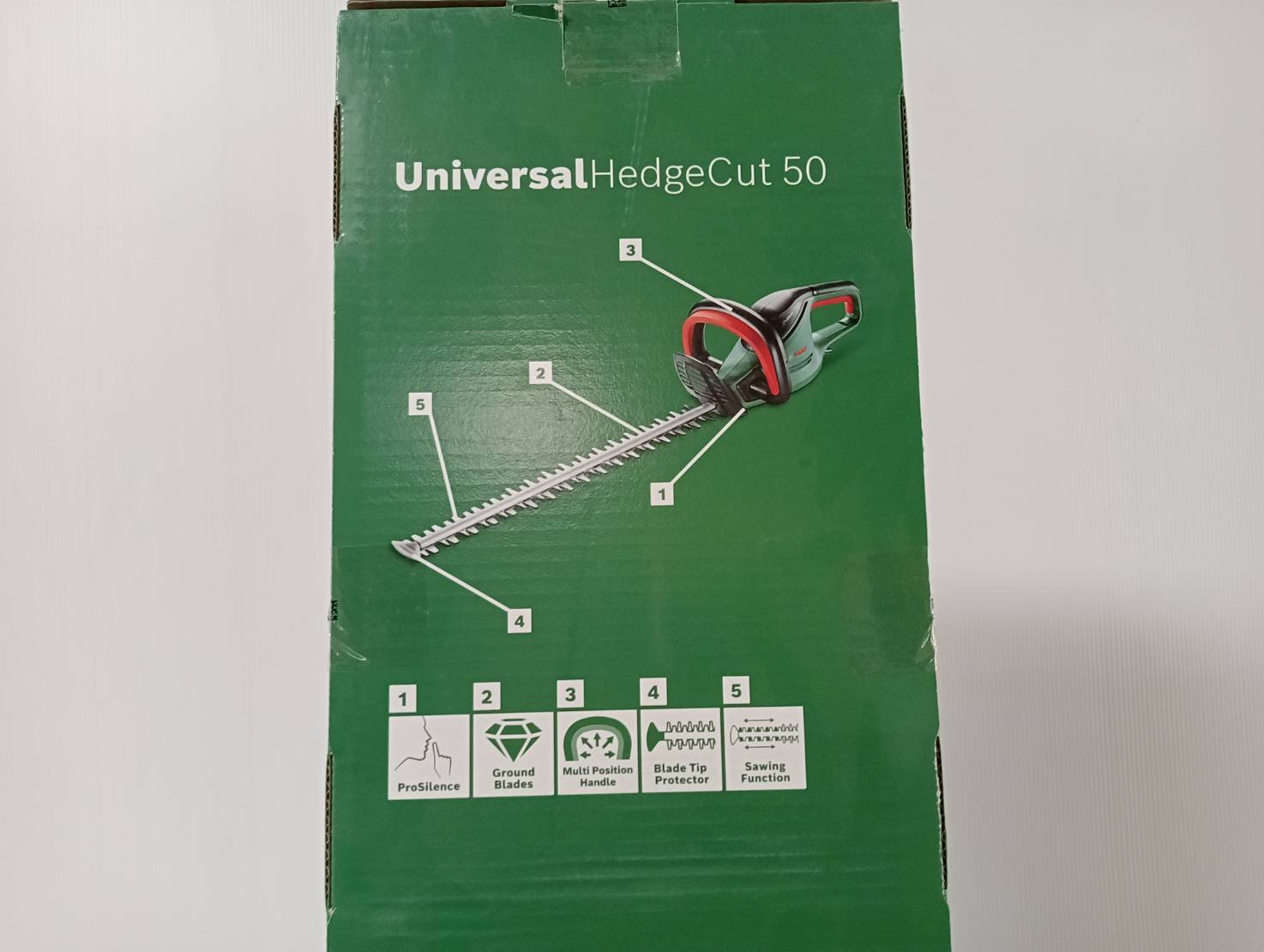 เครื่องตัดแต่งกิ่งไม้20" UniversalHedgeCut50 BOSCH