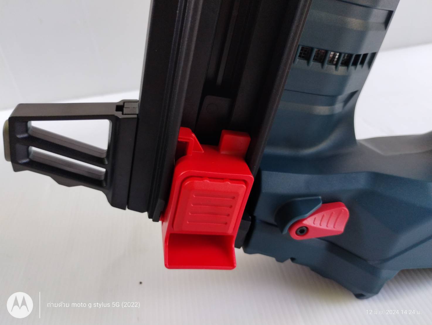 ปืนยิงตะปูไร้สาย18V GNB18V-38 BOSCH SOLO