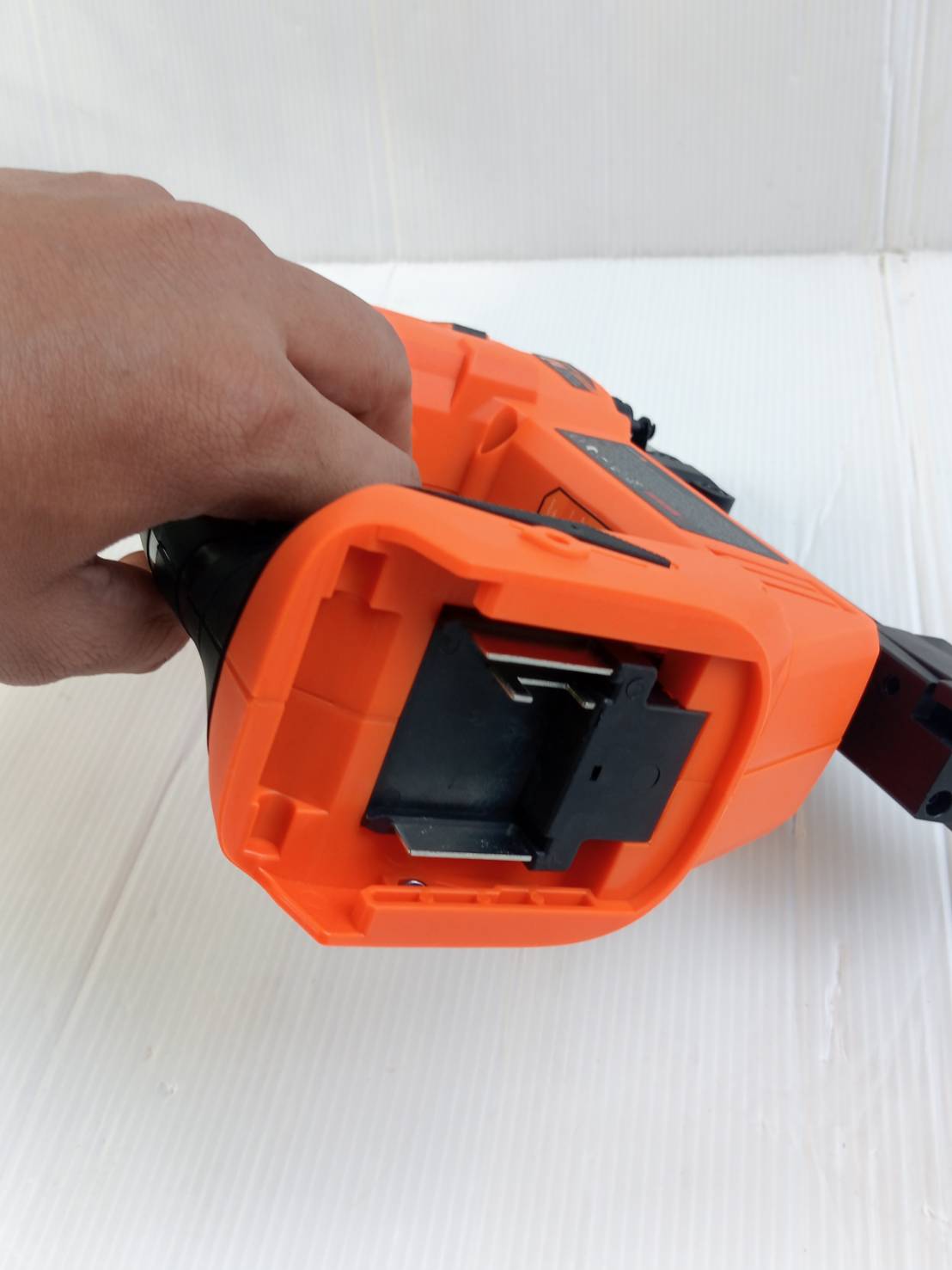 เครื่องยิงตะปู20V 2-IN-1 INF-P635PNB PUMPKIN 50483 (เครื่องเปล่า)