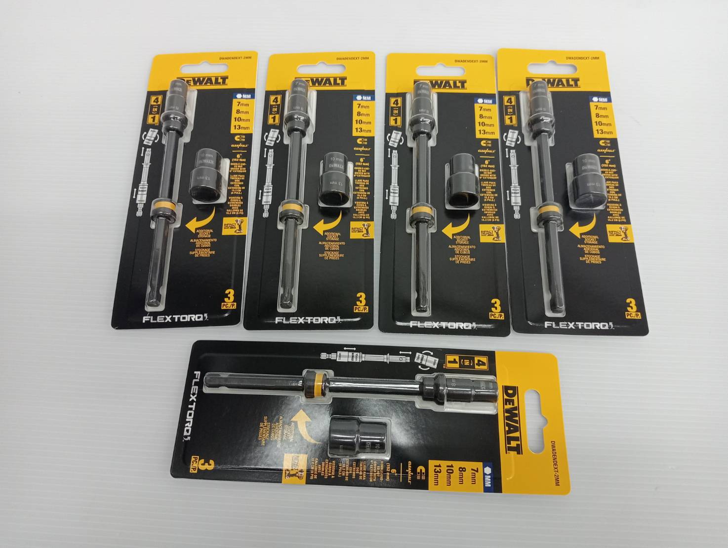 DEWALT DWADENDEXT-2MM ตัวแปลงบล็อก 7mm 8mm 10mm 13mm
