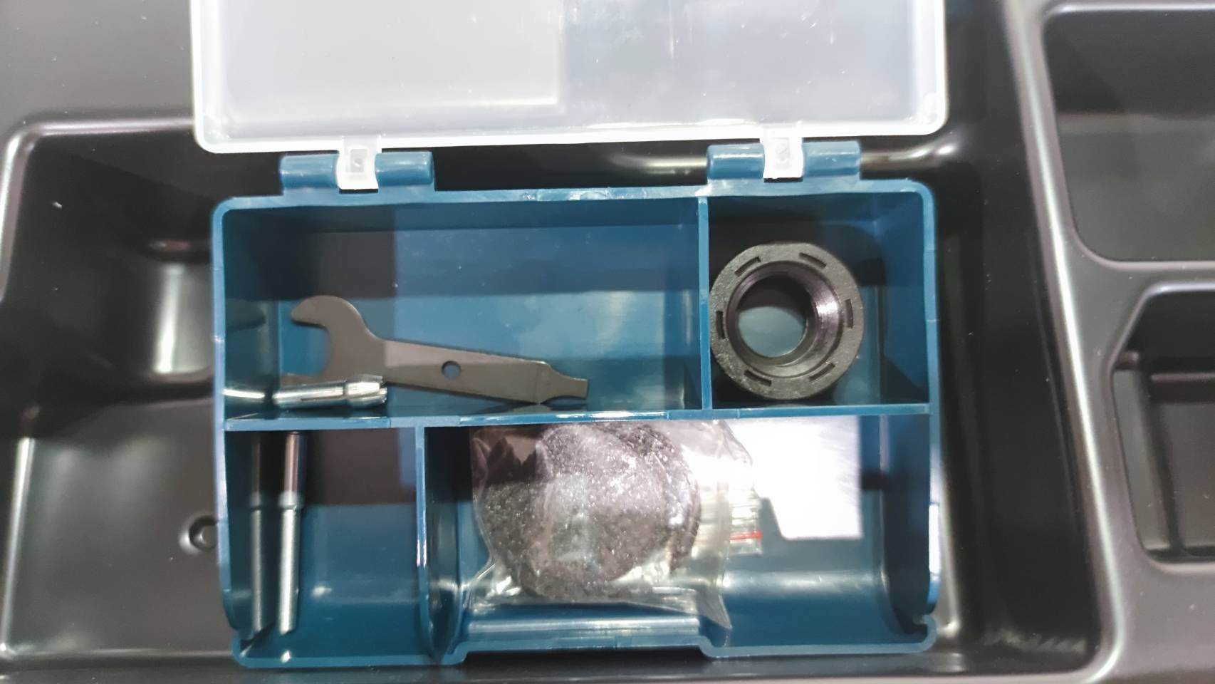 เครื่องเจียรอเนกประสงค์12V GRO12V-35 BOSCH SOLO