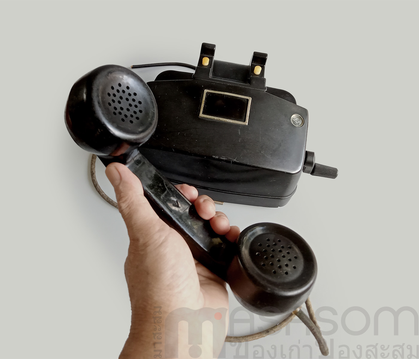 โทรศัพท์โบราณแบบหมุนด้านข้าง