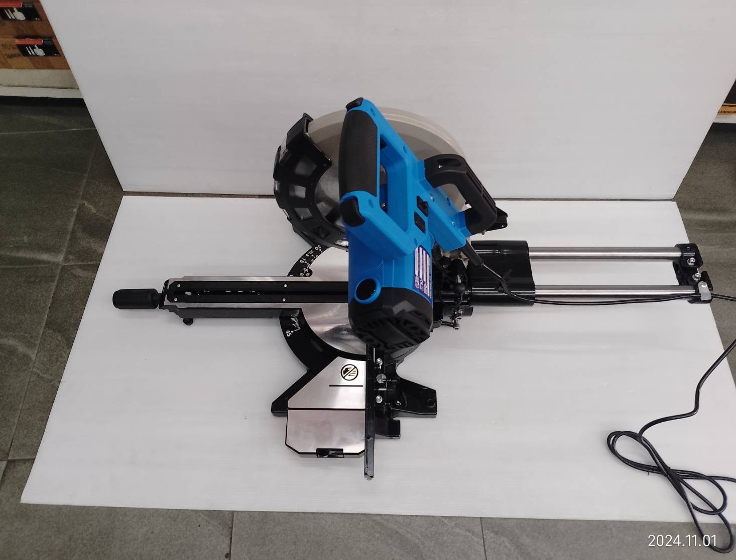 แท่นตัดองศา10" 23-005-003 MIXPRO สไลด์ได้ มีเลเซอร์นำตัด