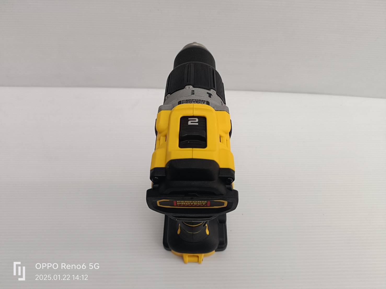 DEWALT สว่านกระแทกไร้สาย 20V DCD806N-B1 (ตัวเปล่า)