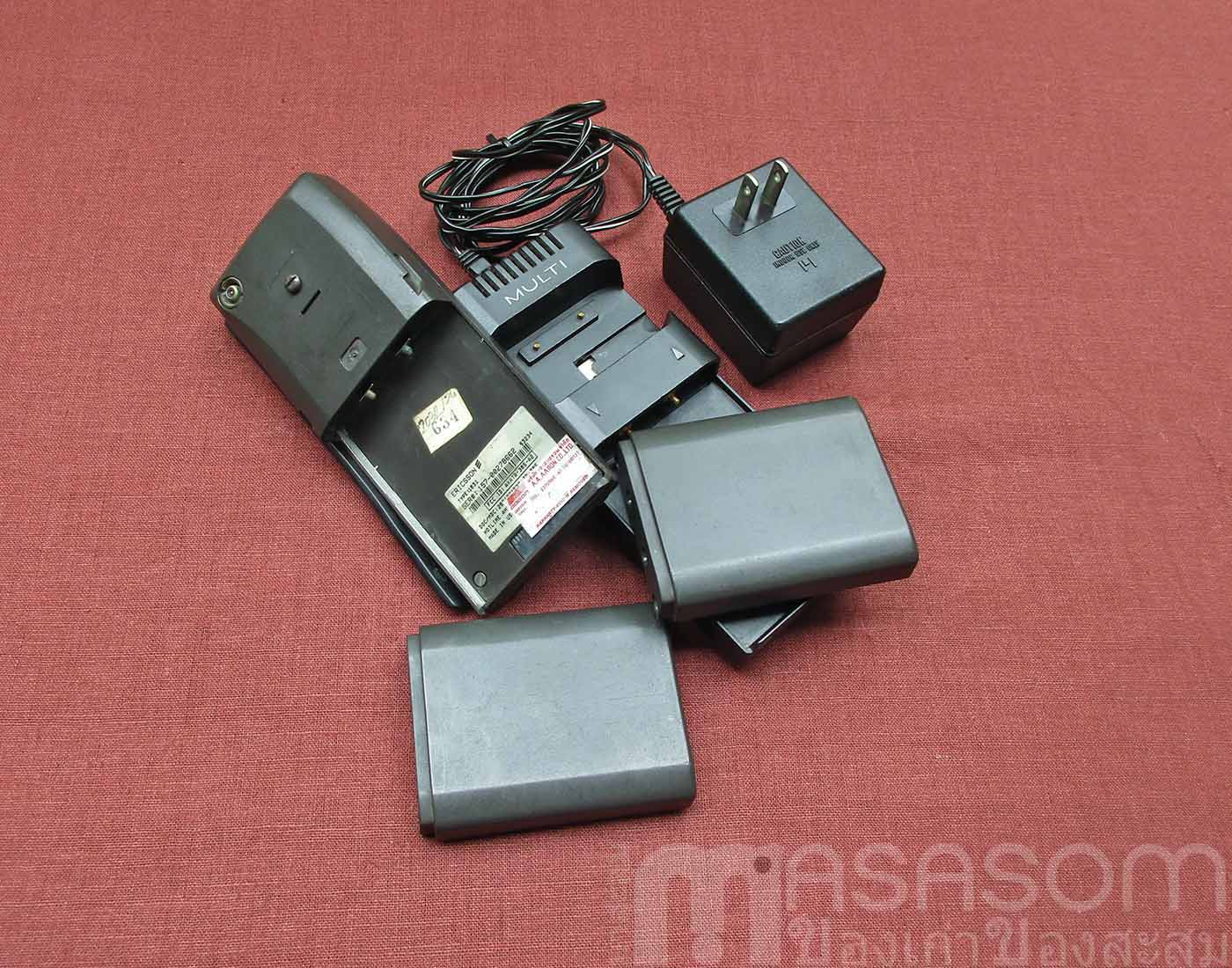 โทรศัพท์มือถือเก่า Ericsson