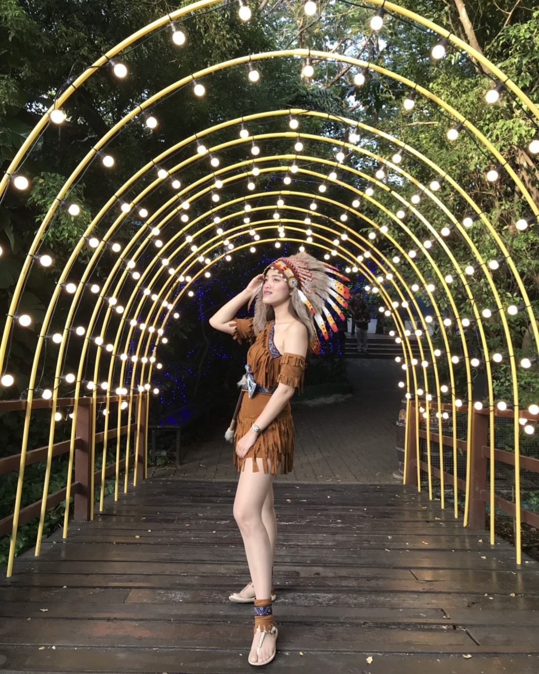 ชุดอินเดียแดงหญิง