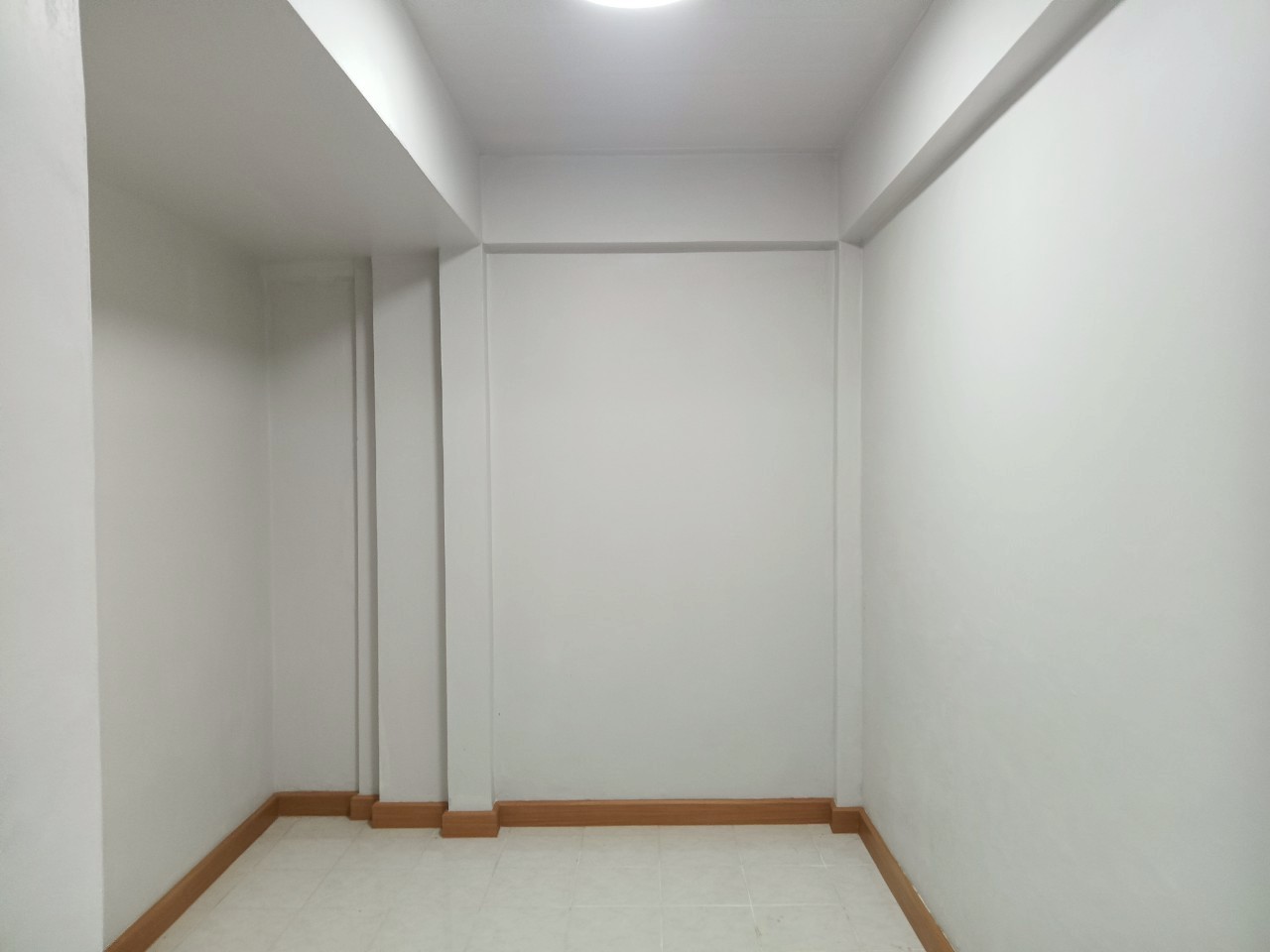 🚩H1257 vายทาวน์เฮ้าส์ 2ชั้น 20 ตร.วา อยู่หมู่บ้านอัมรินทร์นิเวศน์1 รีโนเวทใหม่ ห่างมหาวิทยาลัยเกริก 150 เมตร ใกล้เซ็นทรัล รามอินทรา 5นอน 2น้ำ เดินไปรถไฟฟ้าได้