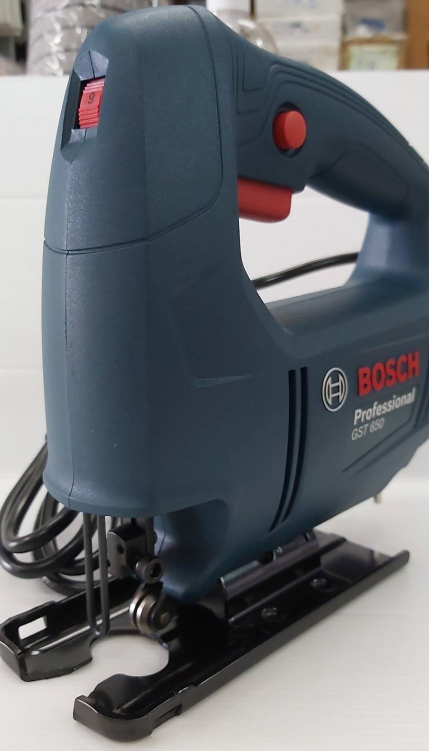 จิกซอ GST650 BOSCH