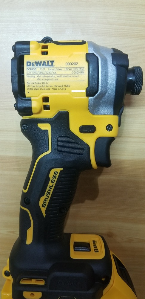 ไขควงกระแทก DCF850D2A DEWALT