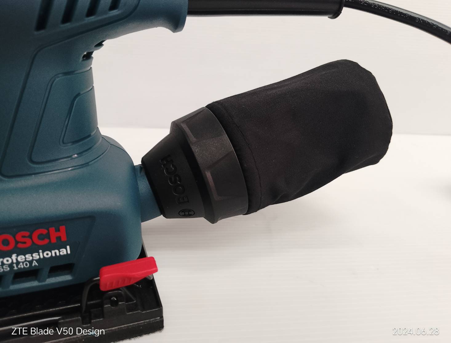ขัดกระดาษทราย GSS140A BOSCH มีถุงเก็บฝุ่น