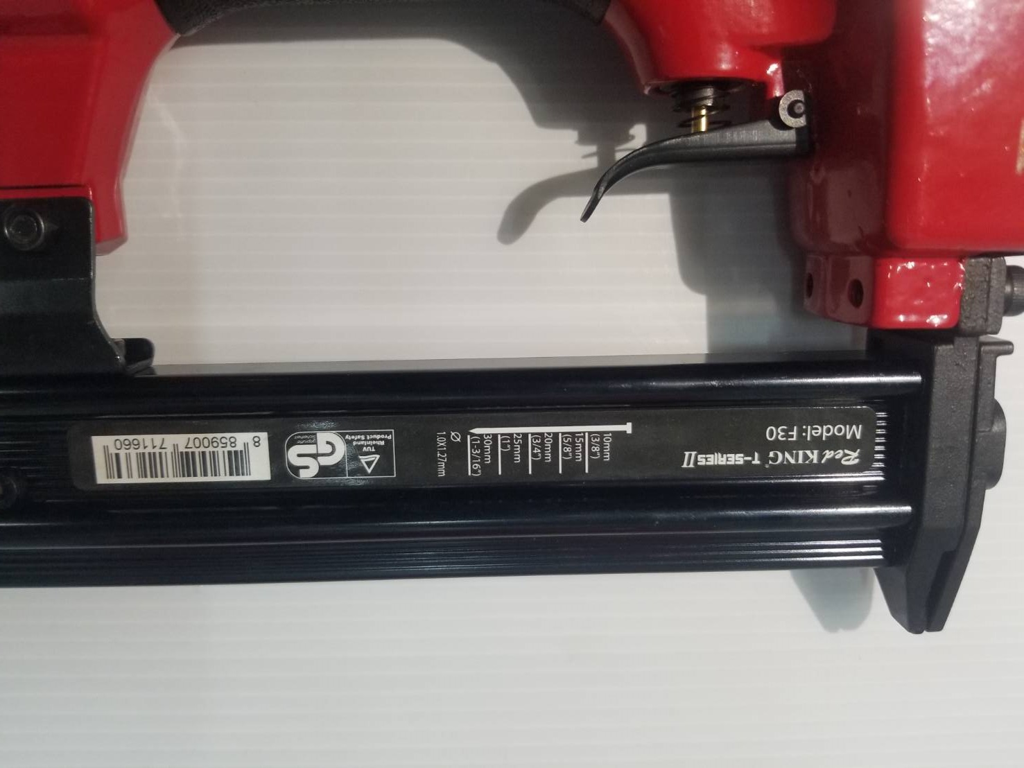 แม็กยิงตะปูลม ขาเดี่ยว F-30-T REDKING (T SERIES) II